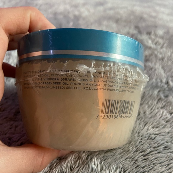 Seacret Ocean Mist Salt and Oil Scrub - Picture 13 of 15